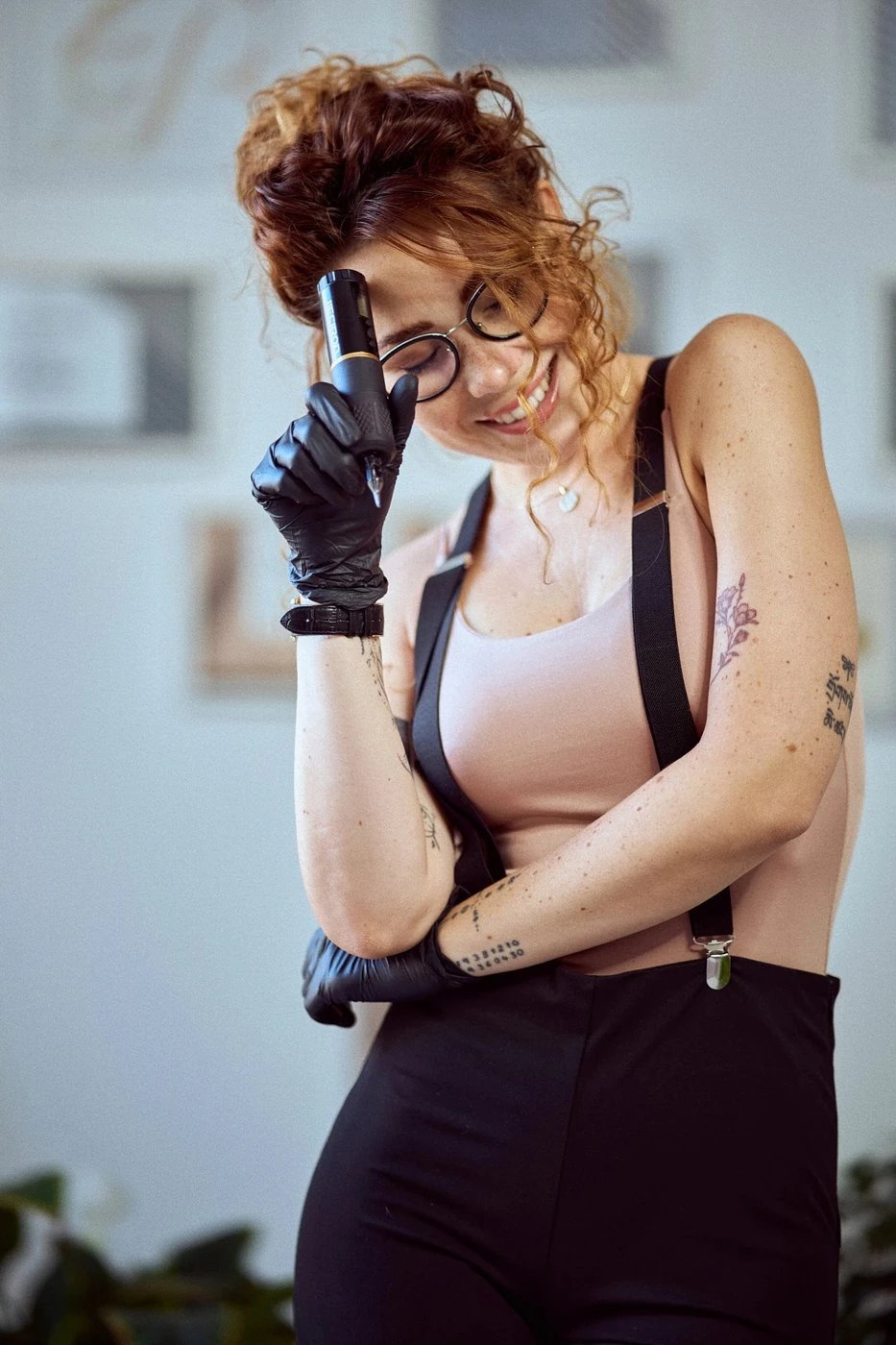 Dorina at work in her studio in Pécs